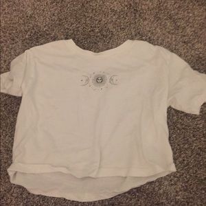Cropped white tee